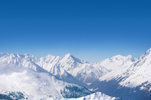 Top 10 hoogste skigebieden in Europa: skiën boven de wolken
